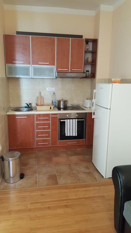 Roman Gardens Studio Apartment ริซาน ภายนอก รูปภาพ